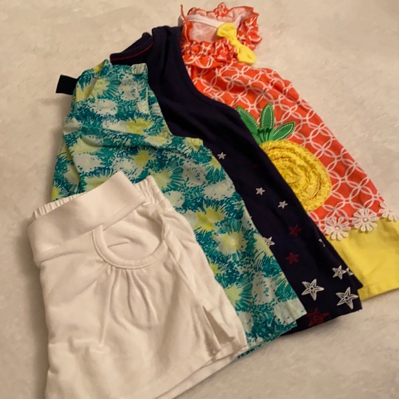 3 Outfits {Lot of 3 tops & 1 pair of shorts}